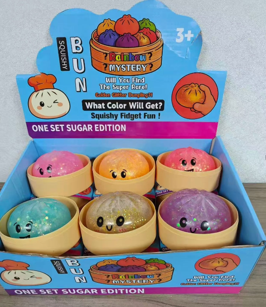 Squishy Dumpling în Cutie Tip Aburitor, 8,5 cm, Glitter/Transparent/MATA- Aleeator